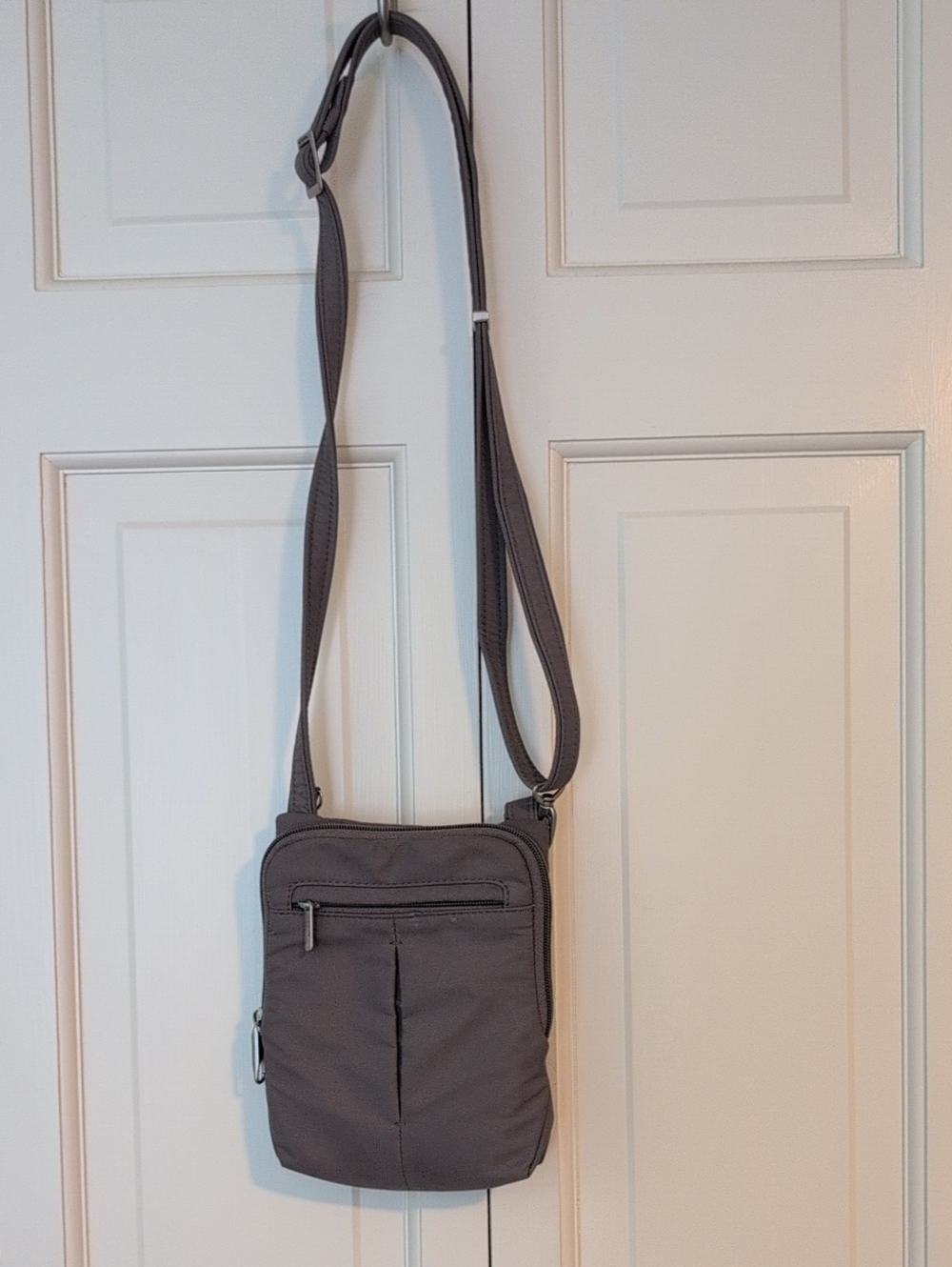 Anti Theft Brown Crossbody Travel Bag